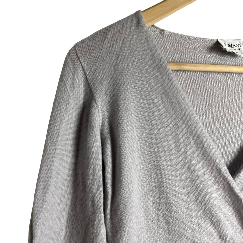Armani Collezioni Cashmere Gray Striped Long Sleeve Surplice V-Neck Sweater Sz 4 - Picture 3 of 9